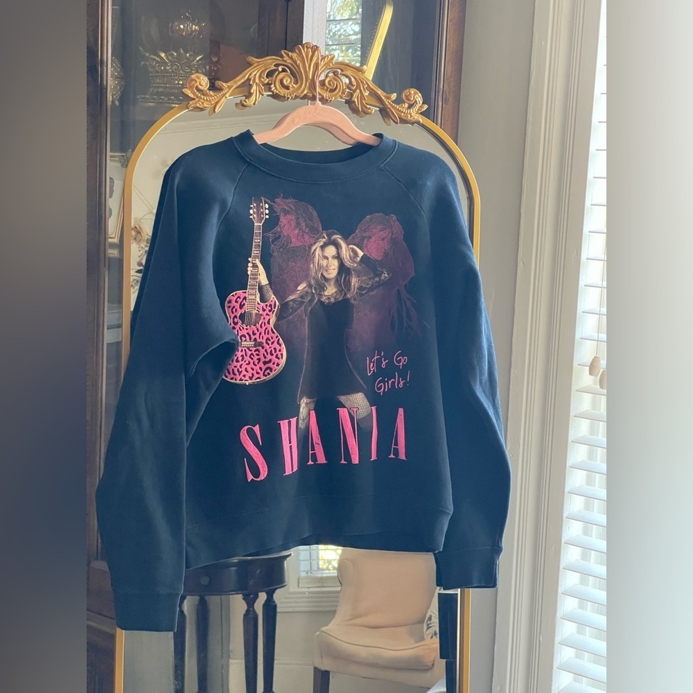 DAYDREAMER NWT SHANIA TWAIN LEOPARD GUITAR VINTAGE SWEATSHIRT